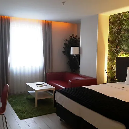 Tempo Airport Hotel 3*