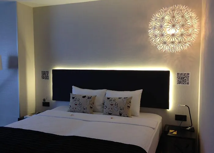 Tempo Airport Hotel 3*