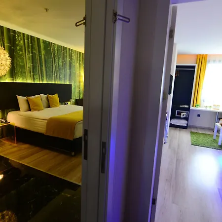 Hotel Tempo Airport 3*